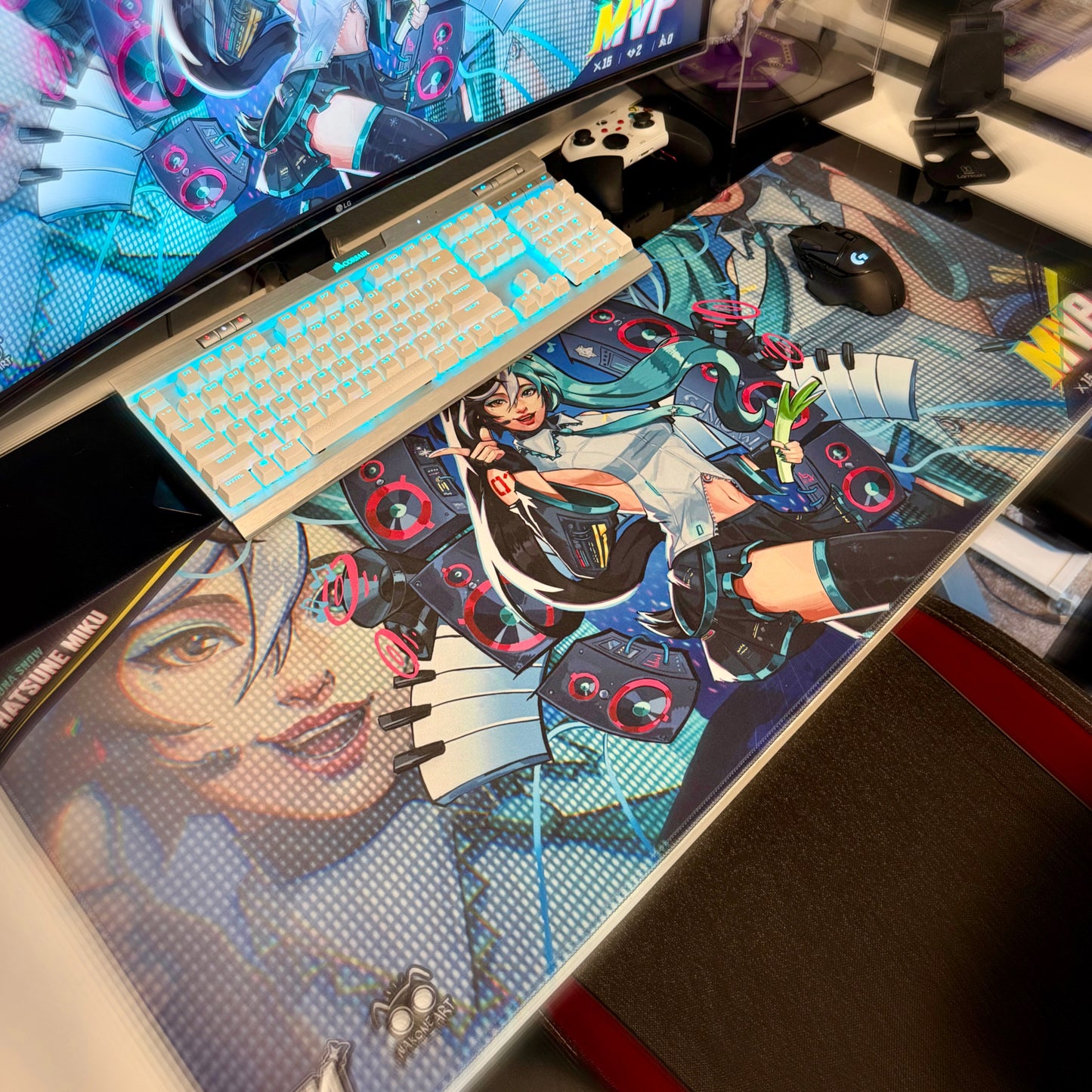 Luna Snow Miku Desk Mat